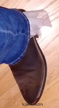 feb-2016_laundry-sheet-hanging-from-my-pant-leg